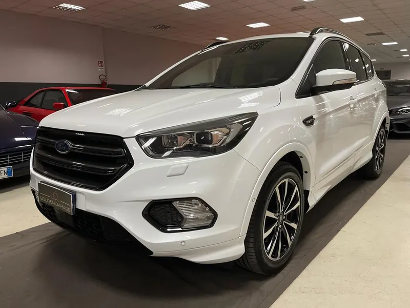 Ford Kuga 2.0 TDCI ST-Line 2wd 4