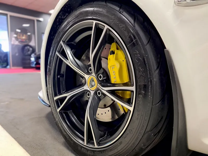 Lotus Exige S 9