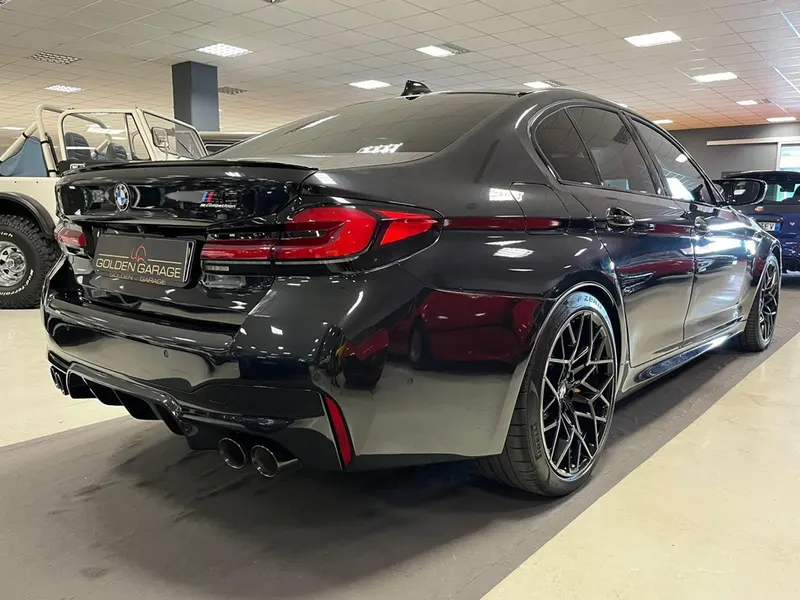 BMW M5 Competition 7