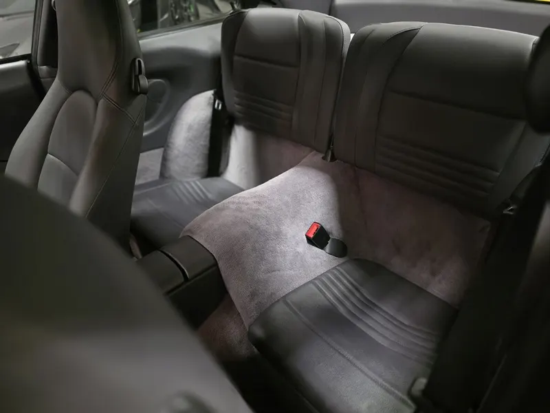 Porsche 911 (996) Carrera 4 15