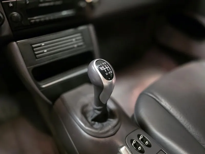 Porsche 911 (996) Carrera 4 18