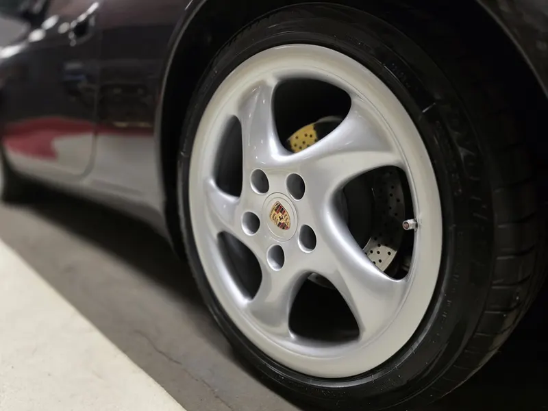 Porsche 911 (996) Carrera 4 9