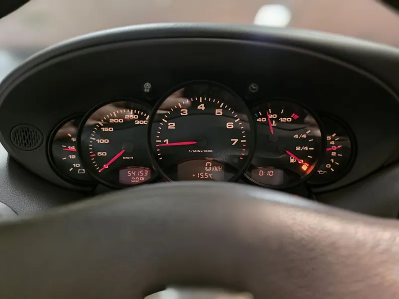 Porsche 911 (996) Carrera 4 17