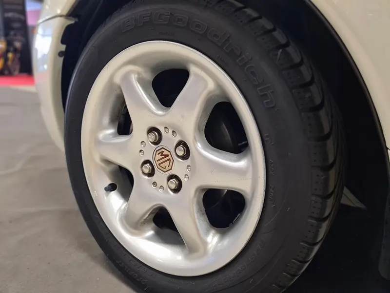MG MGF 1.8i 9