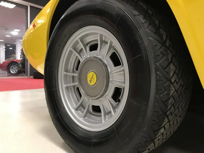 Ferrari Dino 208 GT4 8