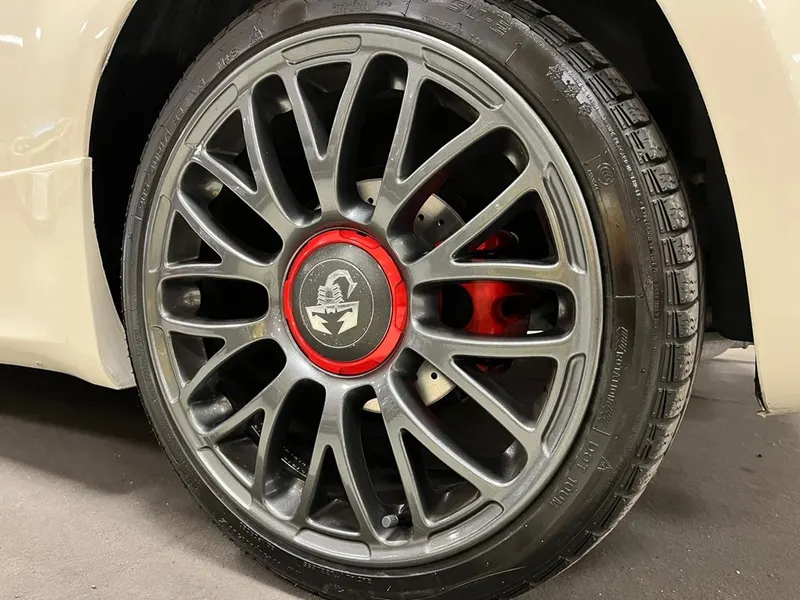 Abarth 595 1.4 Turbo T-Jet  Turismo 9