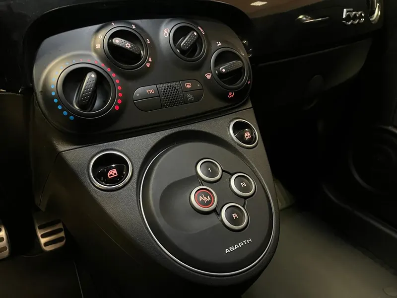 Abarth 595 Monster Energy Yamaha MTA 20