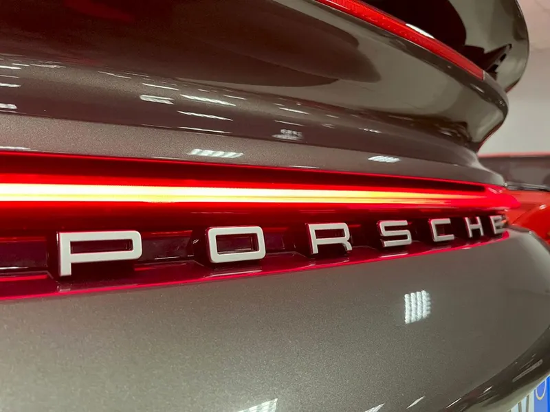 Porsche 992 Turbo S 25