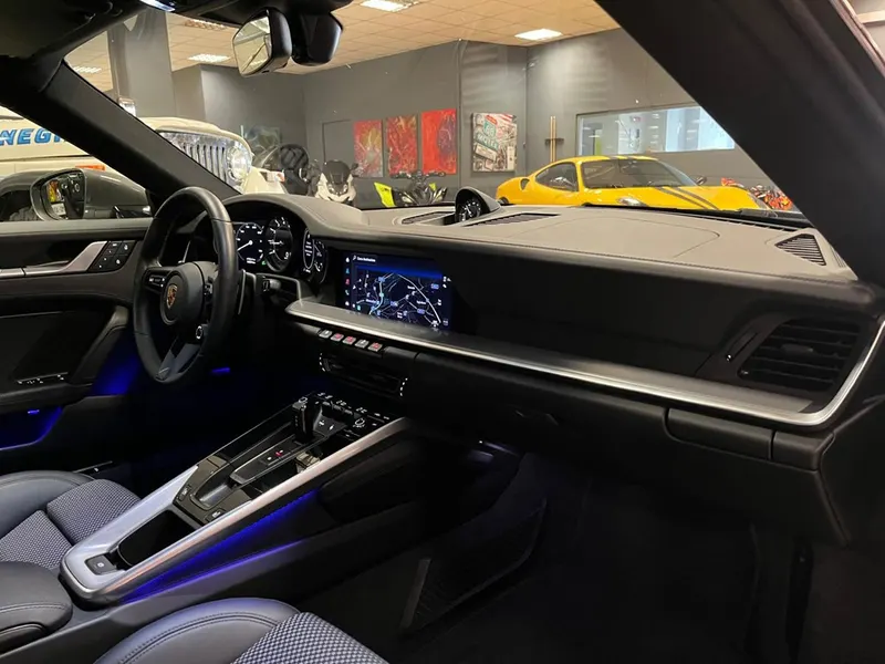 Porsche 992 Turbo S 12