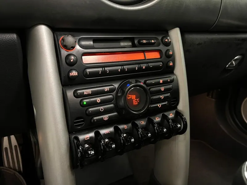 Mini Cooper S 19