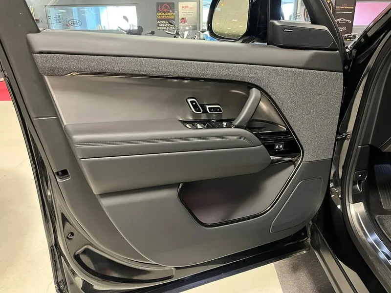 Range Rover Sport 10