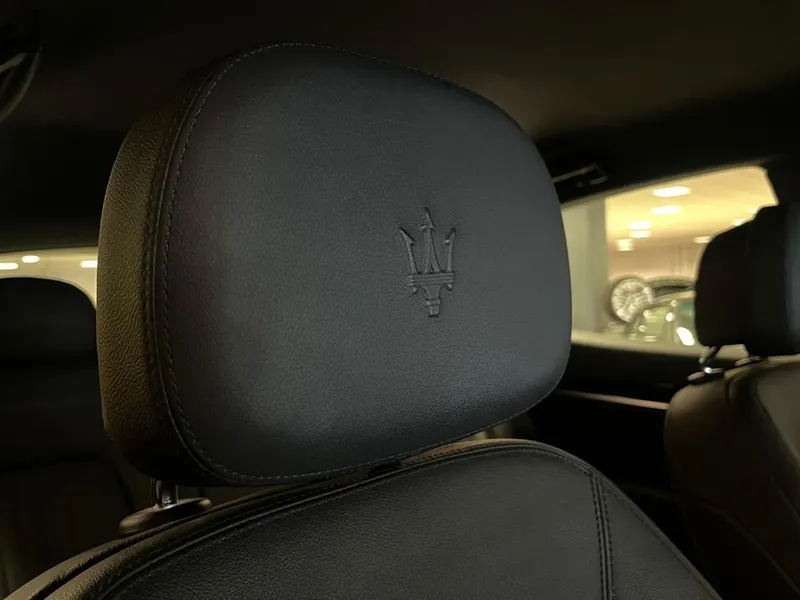 Maserati Levante Q4 V6 250cv 22