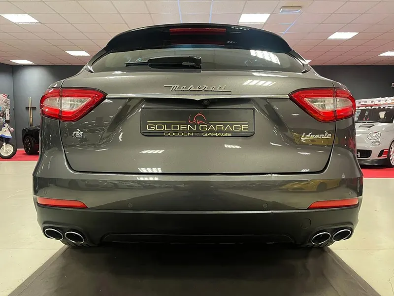 Maserati Levante Q4 V6 250cv 6