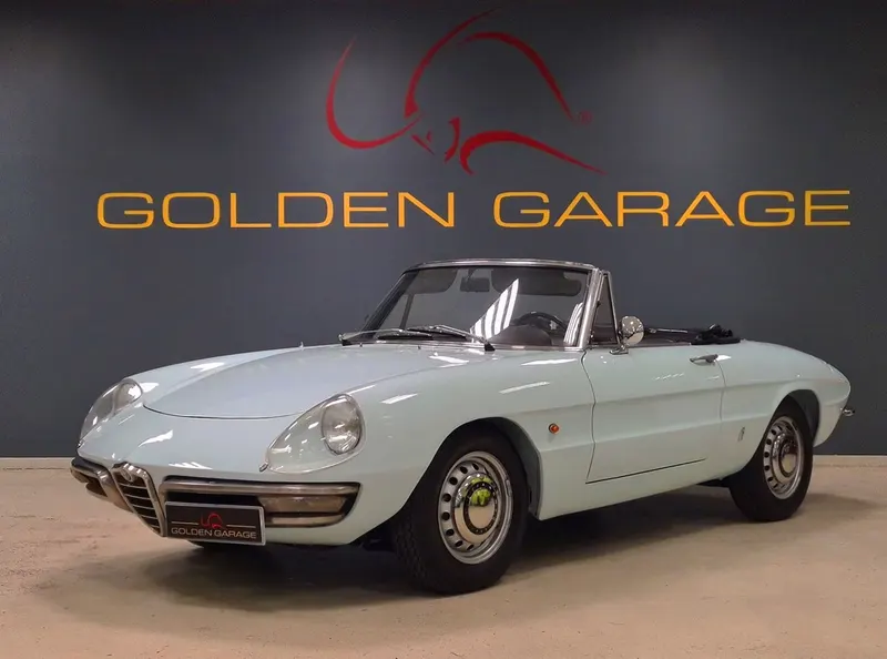 Alfa Romeo Spider Duetto Osso di Seppia 30