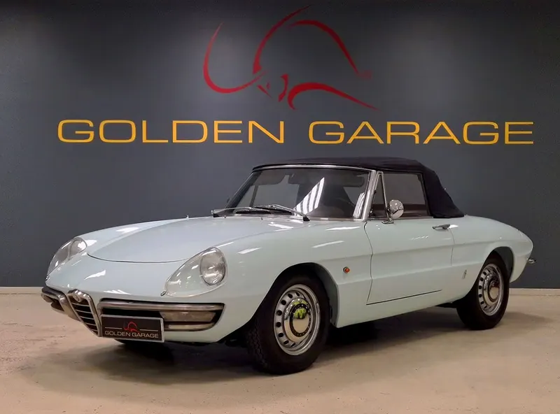 Alfa Romeo Spider Duetto Osso di Seppia 29
