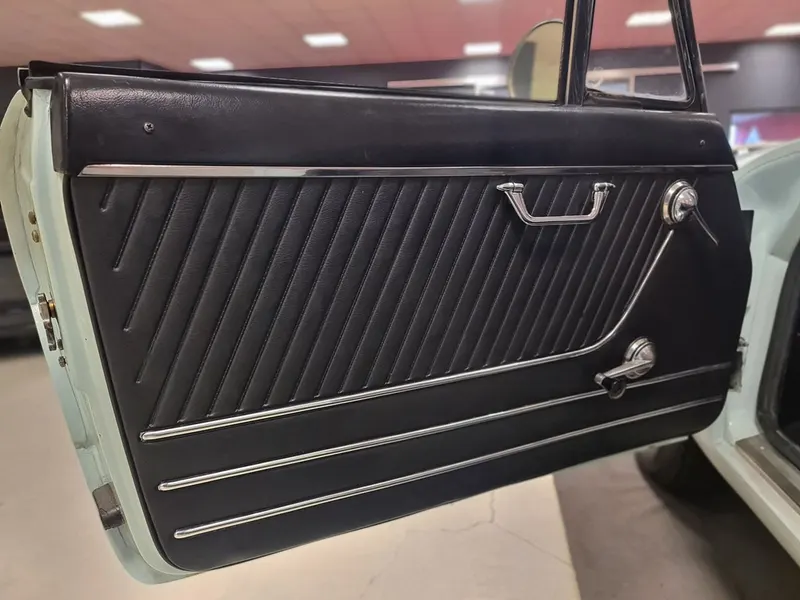 Alfa Romeo Spider Duetto Osso di Seppia 10