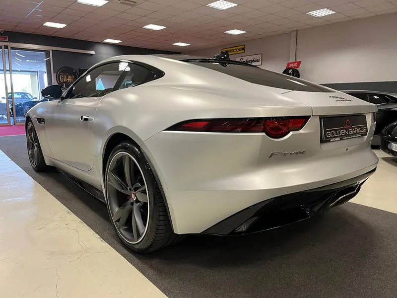 Jaguar F-Type 2.0 Coupè R-Dynamic 5