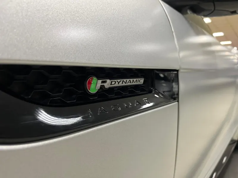 Jaguar F-Type 2.0 Coupè R-Dynamic 21