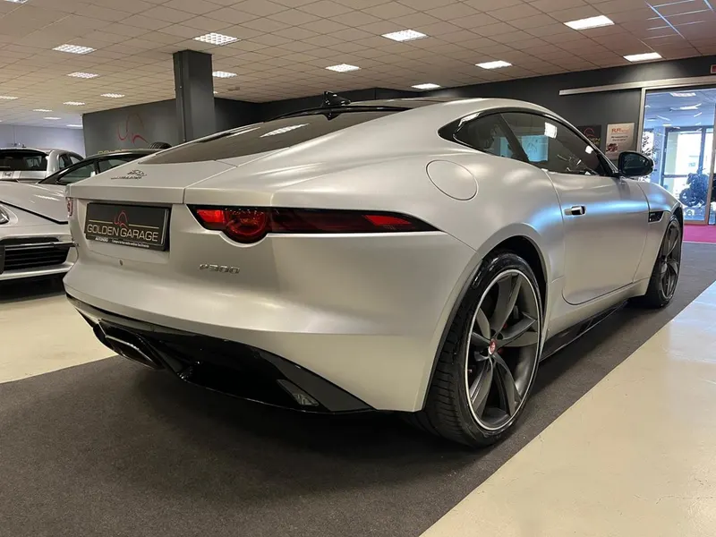 Jaguar F-Type 2.0 Coupè R-Dynamic 7