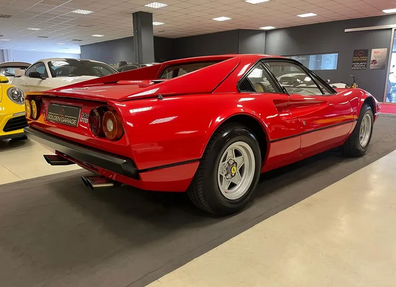 Ferrari 308 GTB QUATTROVALVOLE 5