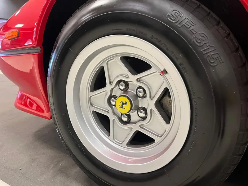 Ferrari 308 GTB QUATTROVALVOLE 8