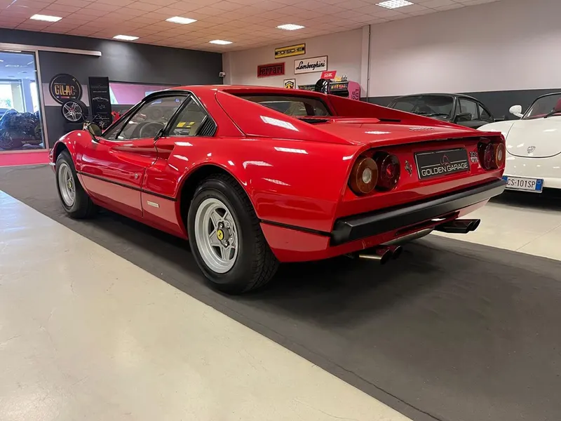 Ferrari 308 GTB QUATTROVALVOLE 7