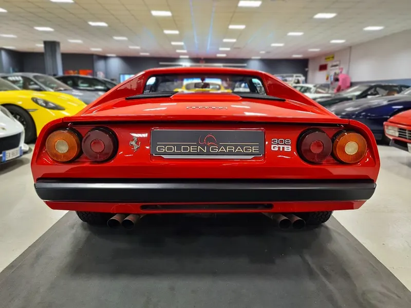Ferrari 308 GTB 6