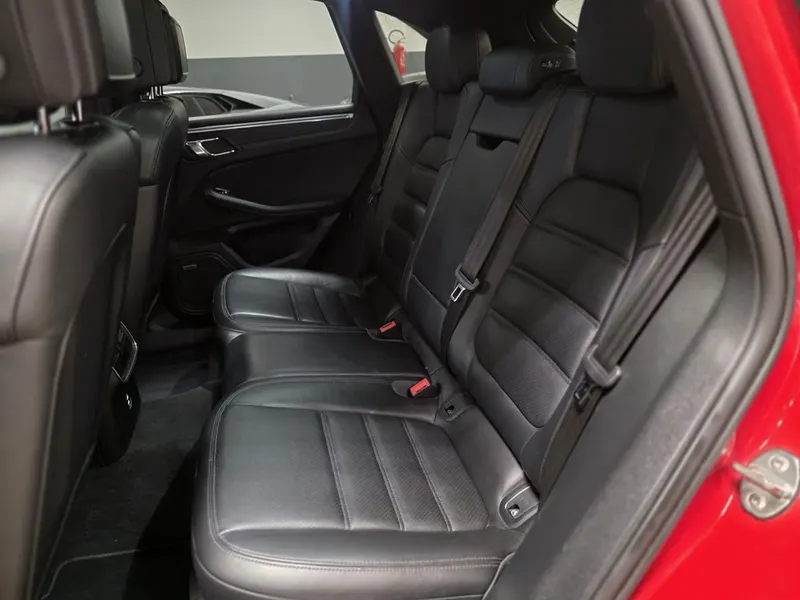 Porsche Macan 2.0 265cv 14