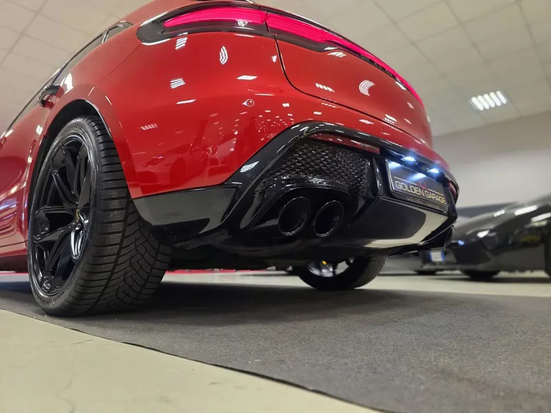 Porsche Macan 2.0 265cv 24