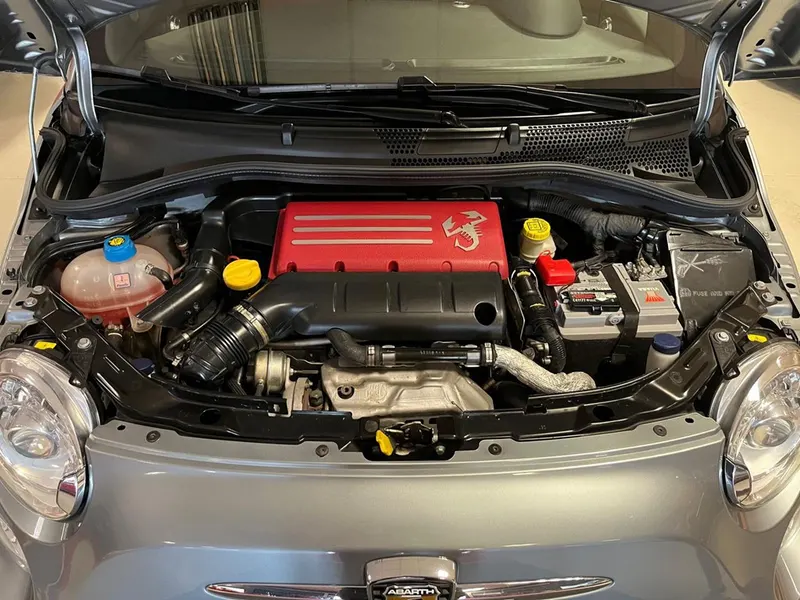 Abarth 695 Tributo Ferrari 24