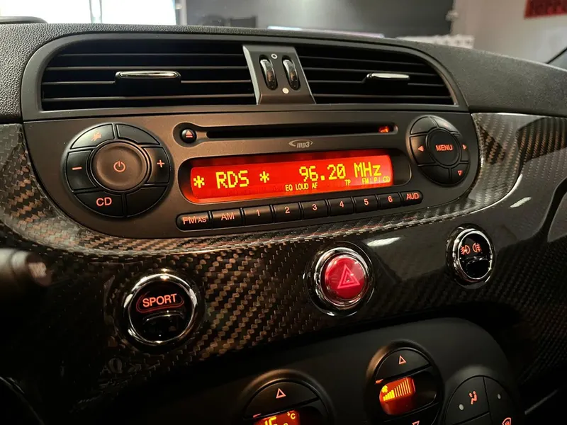Abarth 695 Tributo Ferrari 19