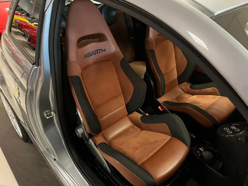 Abarth 695 Tributo Ferrari 14