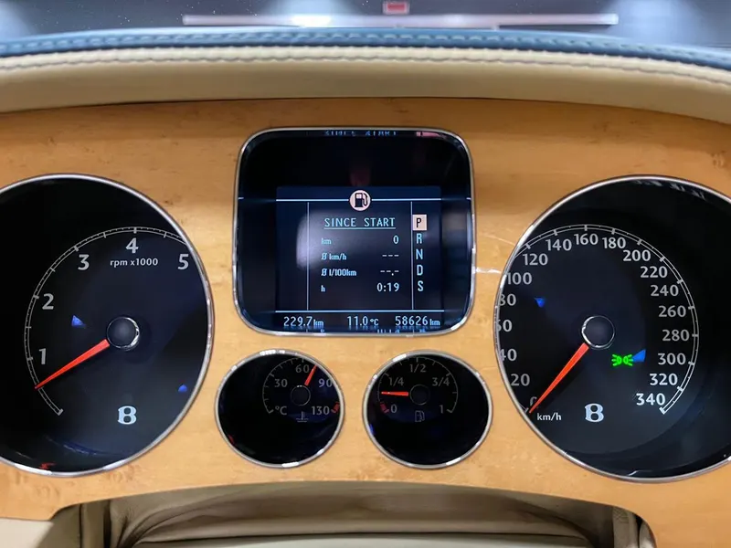 Bentley Continental GTC 14