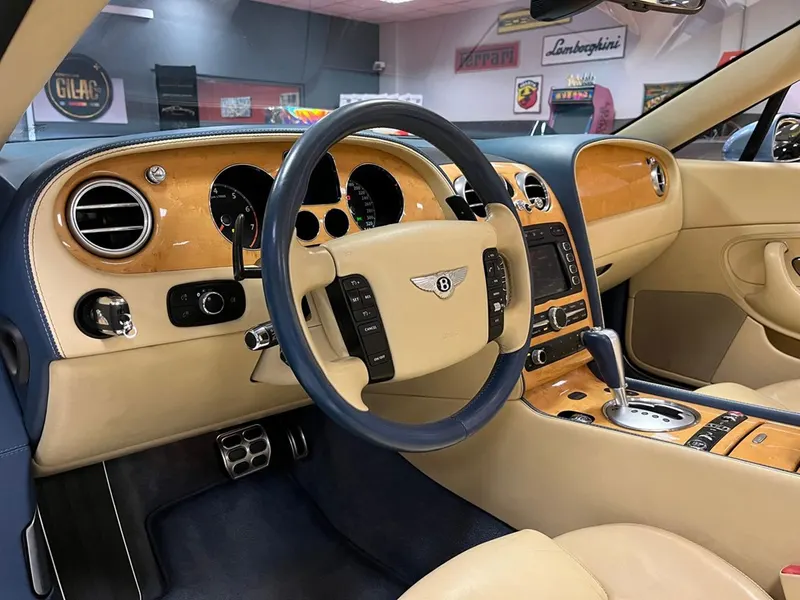 Bentley Continental GTC 10