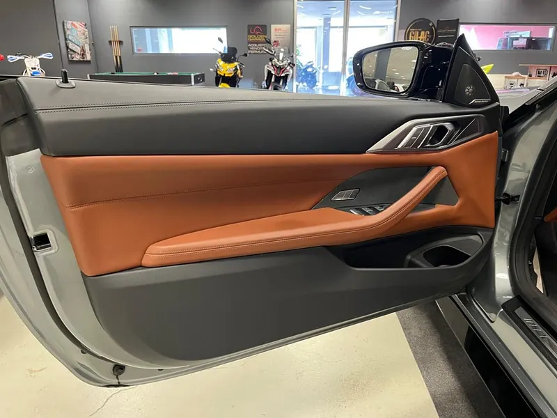 BMW M4 Competition M xDrive Cabrio 9