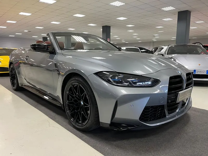 BMW M4 Competition M xDrive Cabrio 4