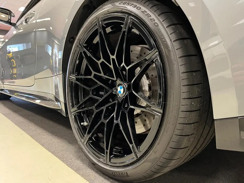 BMW M4 Competition M xDrive Cabrio 8