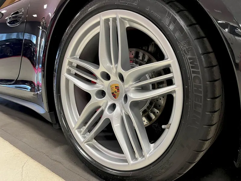 Porsche 911 (991) Carrera 4S 10