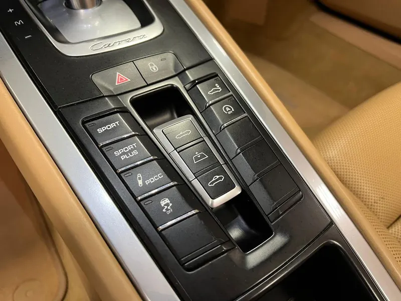 Porsche 911 (991) Carrera 4S 22