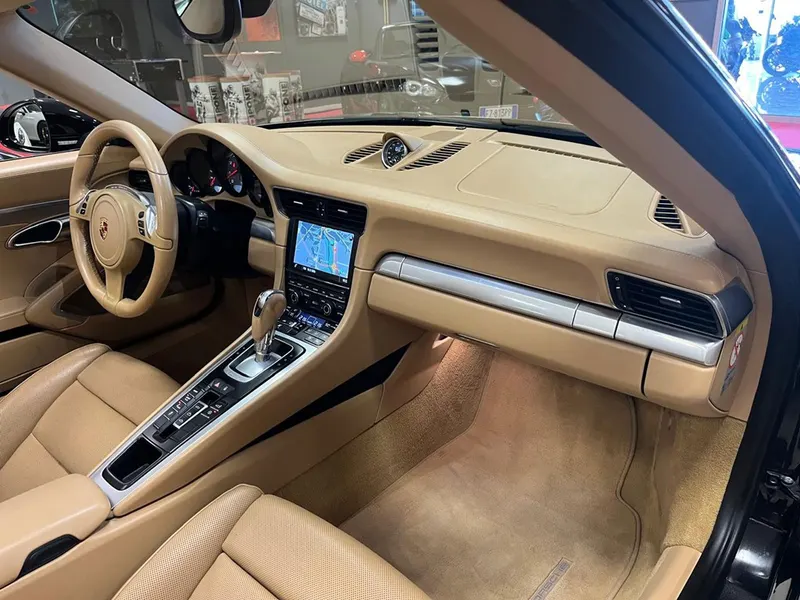 Porsche 911 (991) Carrera 4S 13