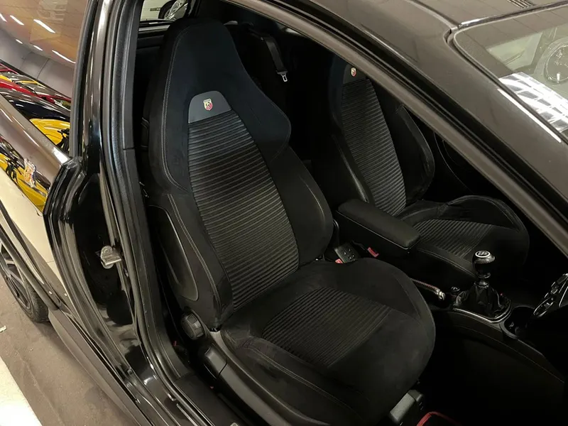 Abarth Grande Punto 1.4 T-Jet 16V 13