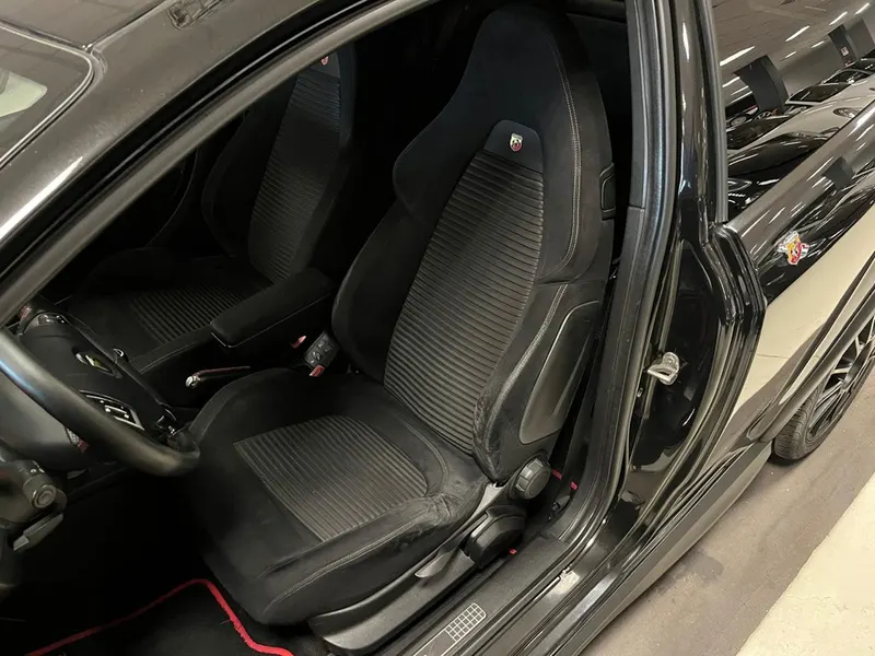 Abarth Grande Punto 1.4 T-Jet 16V 12