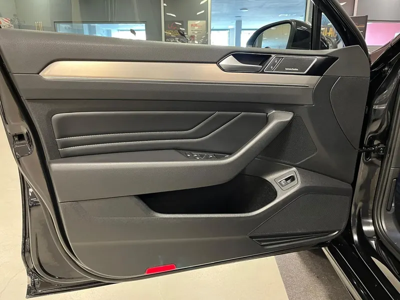Volkswagen Passat TDI 2.0 R-line 200cv 10