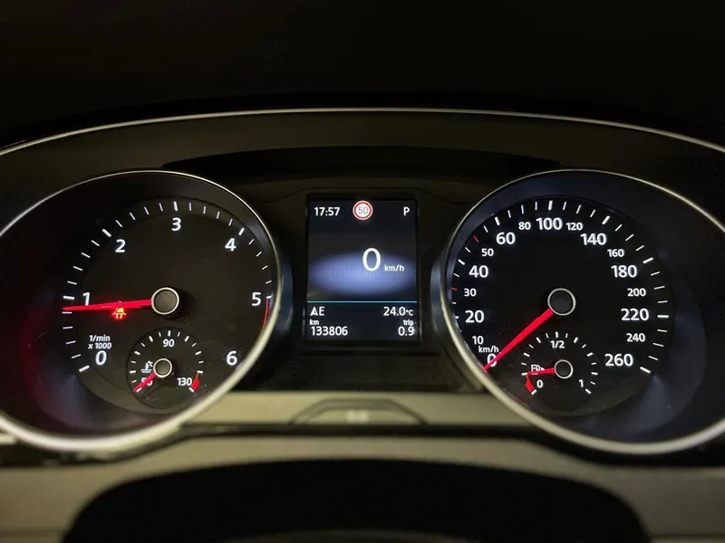 Volkswagen Passat TDI 2.0 R-line 200cv 17