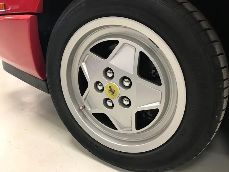 Ferrari Mondial T 9