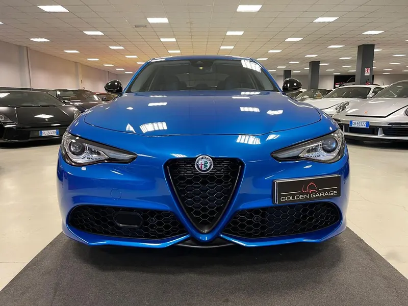 Alfa Romeo Giulia 2.2 210cv AT8 AWD Q4 Veloce 3