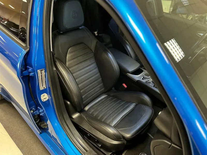 Alfa Romeo Giulia 2.2 210cv AT8 AWD Q4 Veloce 14