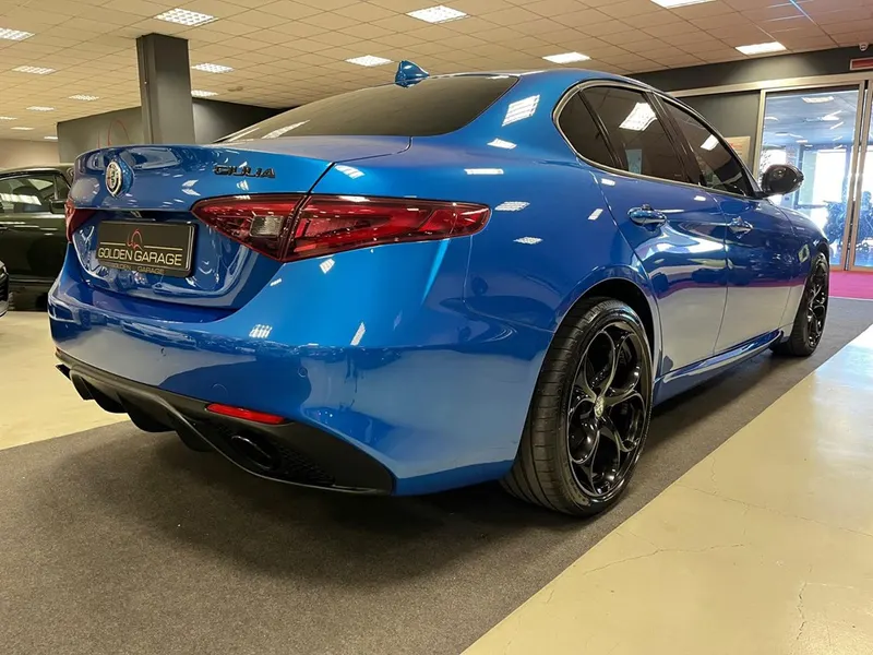 Alfa Romeo Giulia 2.2 210cv AT8 AWD Q4 Veloce 5