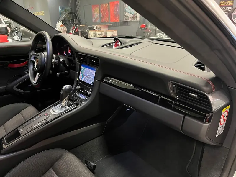 Porsche 911 991 CARRERA T 12