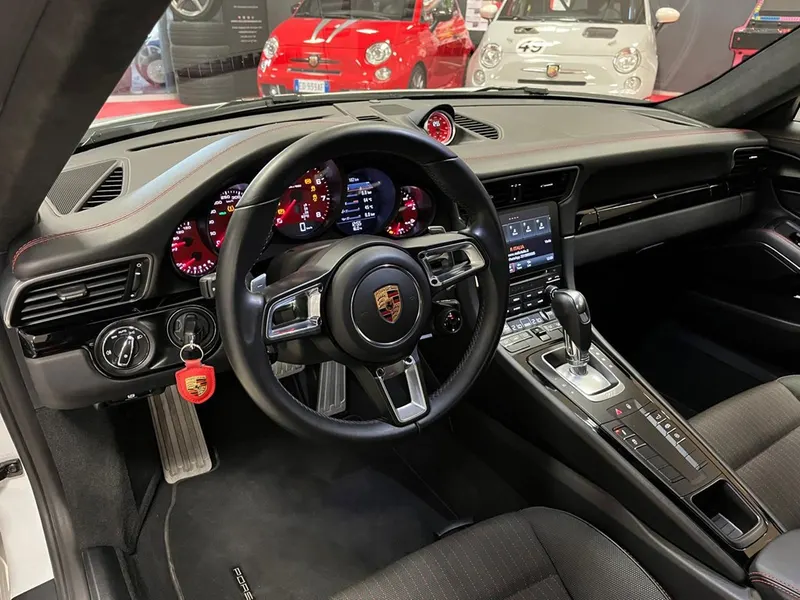 Porsche 911 991 CARRERA T 11